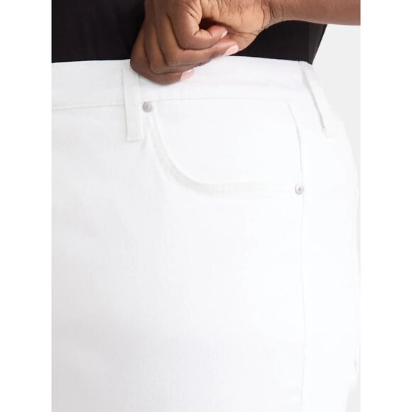 Terra & Sky Women's Plus Size Straight Jeans, Size 24W, 29 " Inseam, White Wash - Picture 3 of 5